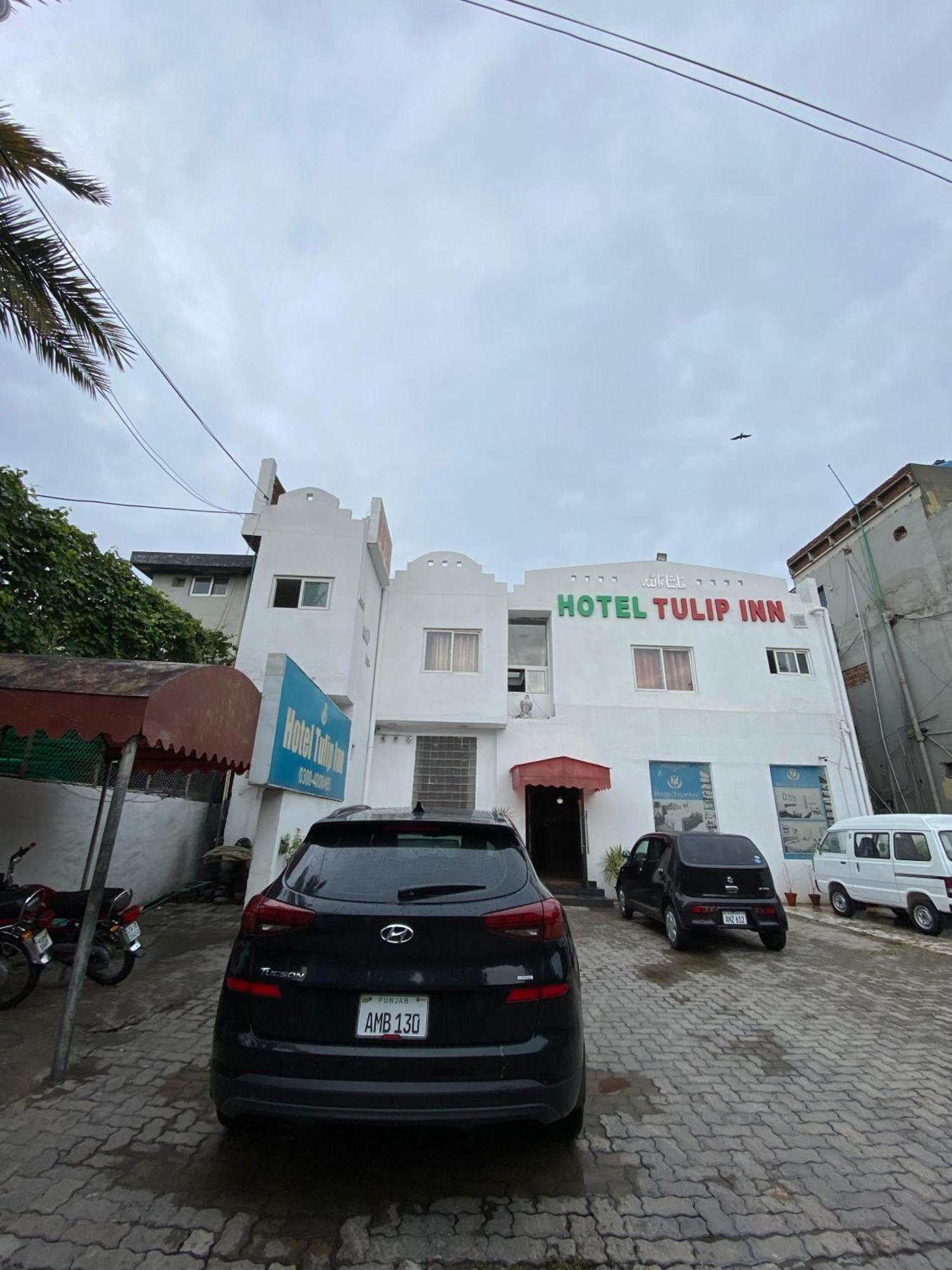 Hotel Tulip Inn, Gulberg Lahore Esterno foto