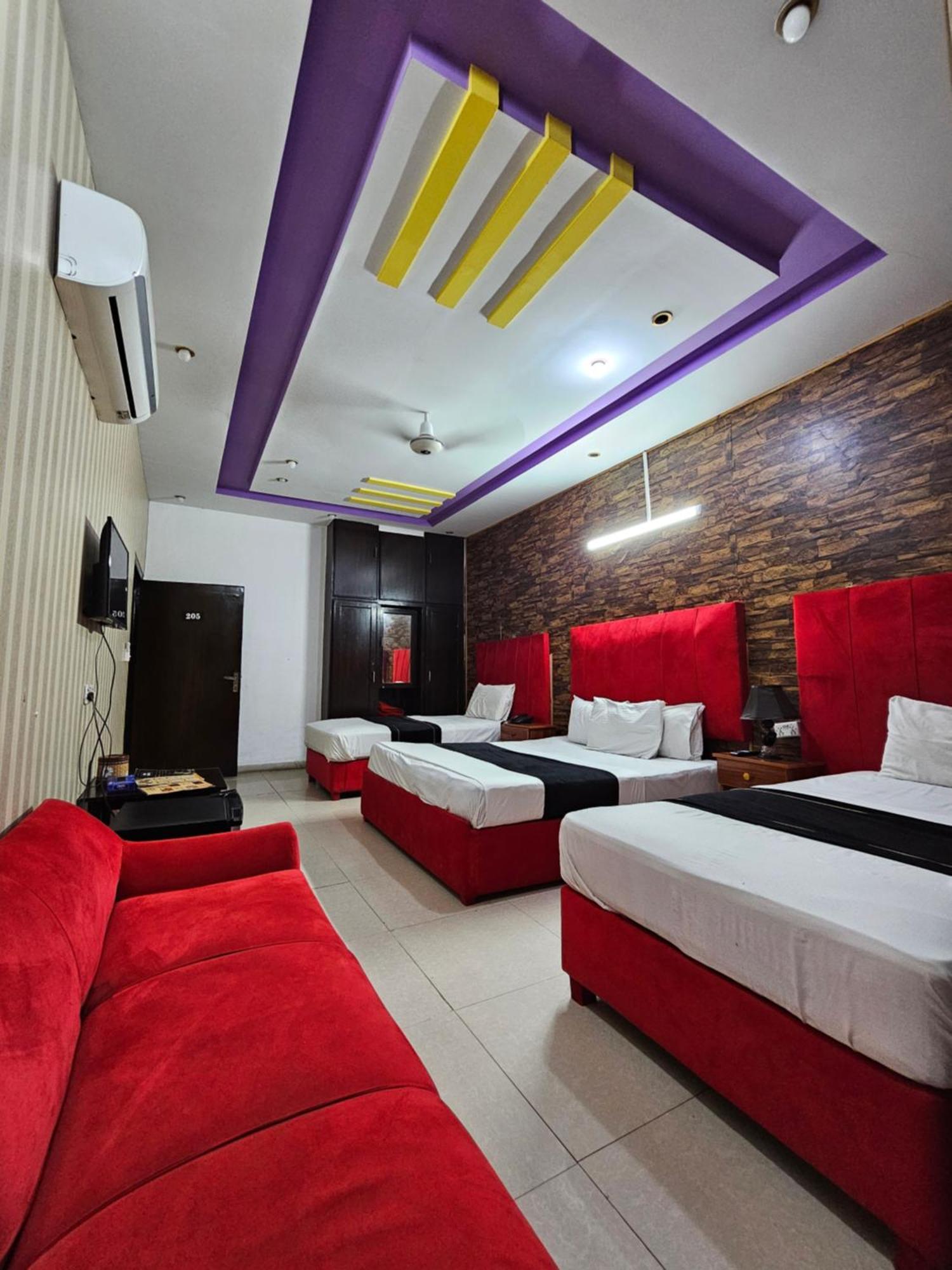 Hotel Tulip Inn, Gulberg Lahore Camera foto
