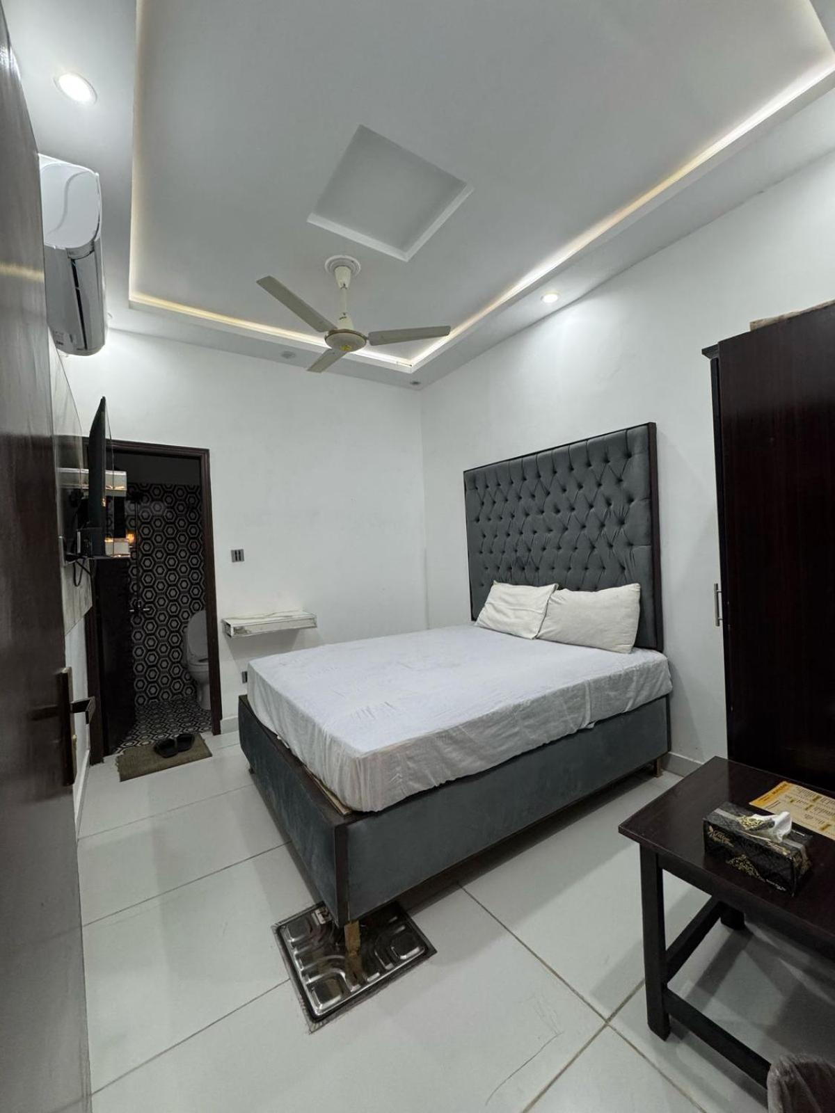 Hotel Tulip Inn, Gulberg Lahore Esterno foto