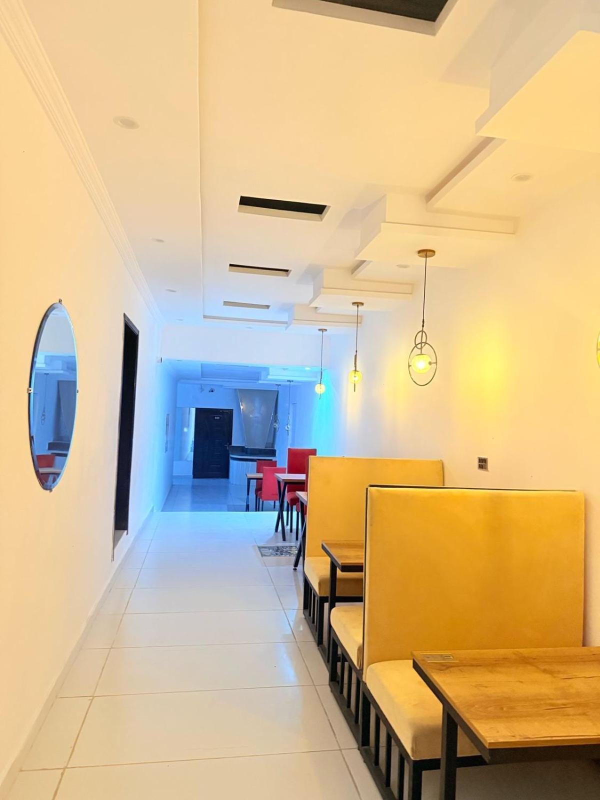 Hotel Tulip Inn, Gulberg Lahore Esterno foto